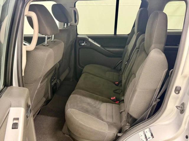 2012 Nissan Pathfinder SV