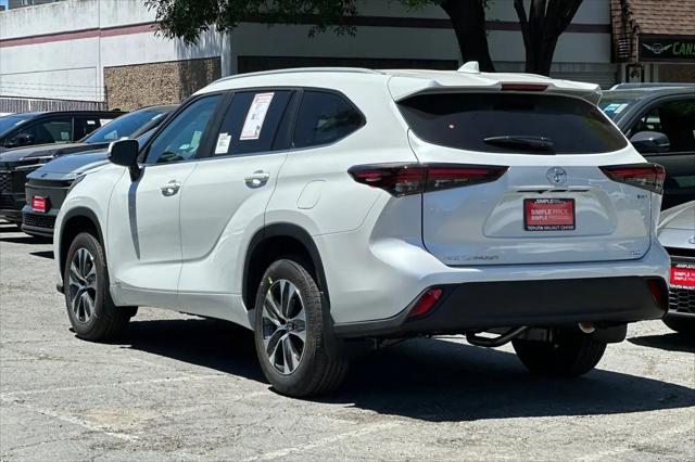 2026 Toyota Highlander Hybrid XLE