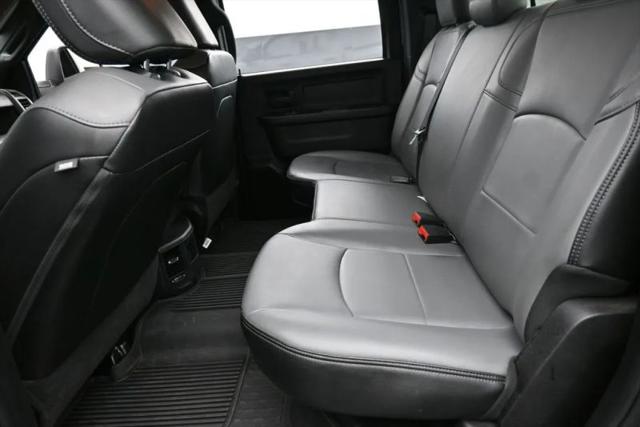 2024 Ram 3500 Tradesman Crew Cab 4x4 6'4" Box