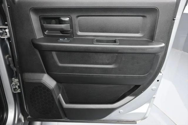 2024 Ram 3500 Tradesman Crew Cab 4x4 6'4" Box