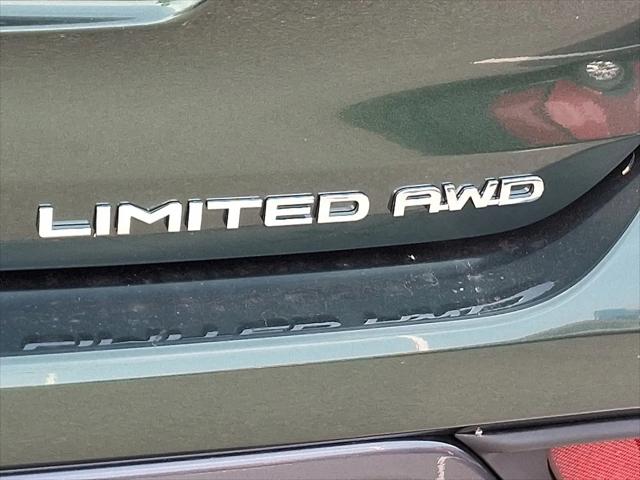 2025 Toyota Highlander Limited