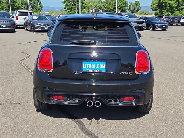 2017 MINI Hardtop 2 Door Cooper S