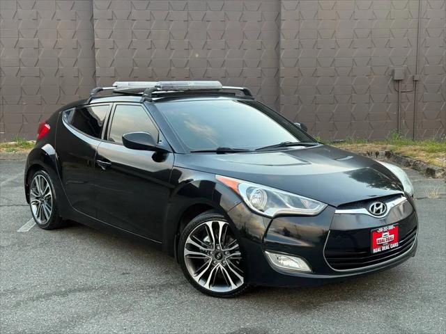 2012 Hyundai Veloster Base w/Black