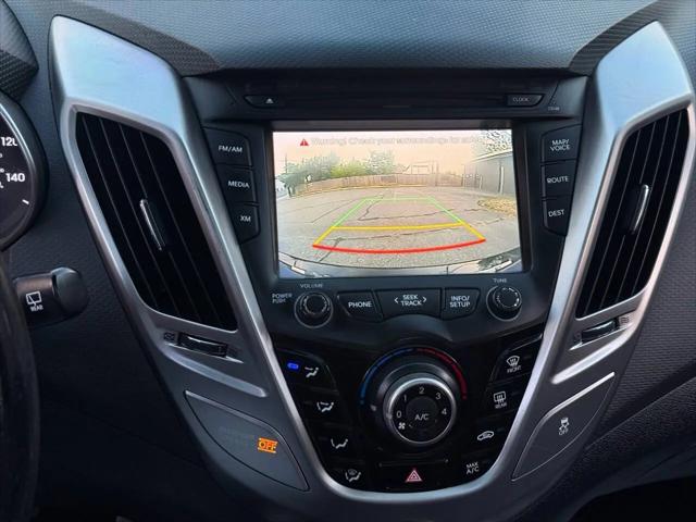 2012 Hyundai Veloster Base w/Black