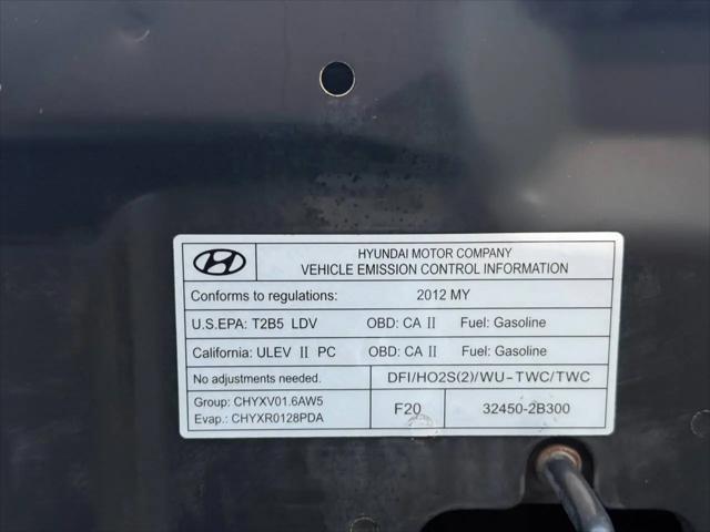 2012 Hyundai Veloster Base w/Black