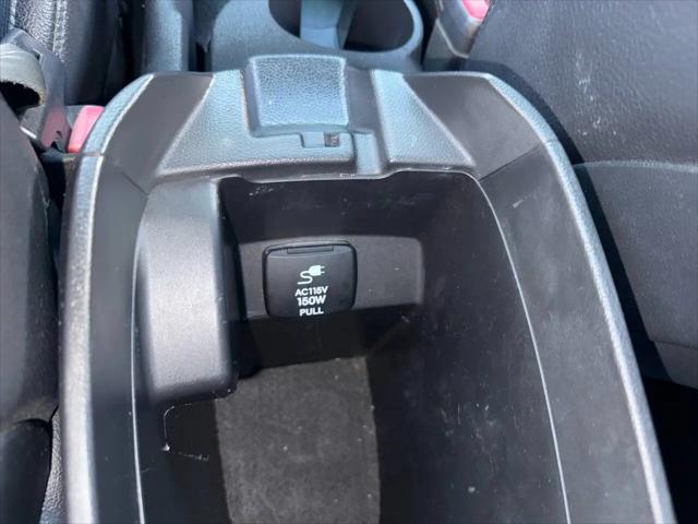 2012 Hyundai Veloster Base w/Black