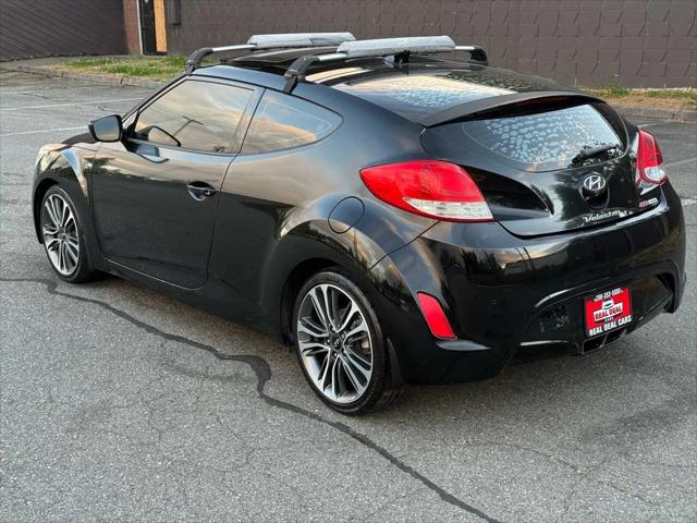 2012 Hyundai Veloster Base w/Black
