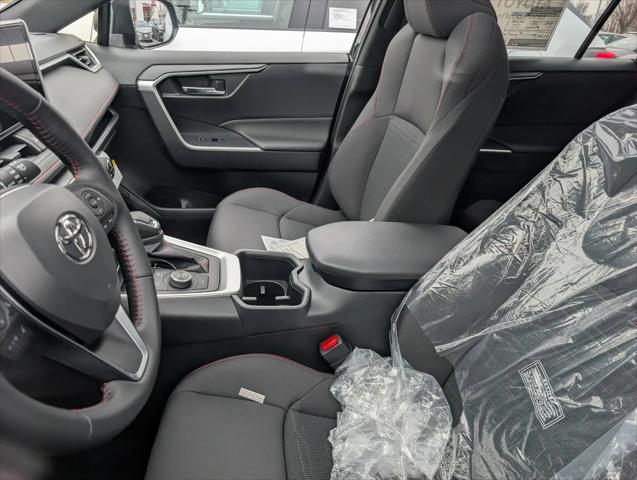 2025 Toyota RAV4 Plug-In Hybrid SE