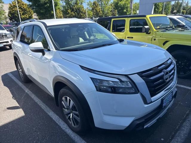 2025 Nissan Pathfinder SL 4WD for sale in Gresham, OR