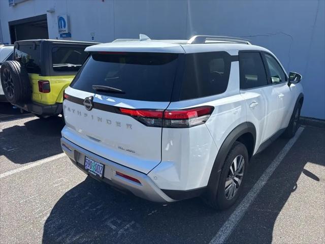 2025 Nissan Pathfinder SL 4WD