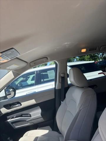 2025 Nissan Pathfinder SL 4WD