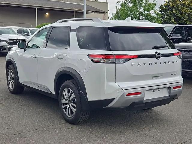 2025 Nissan Pathfinder SL 4WD
