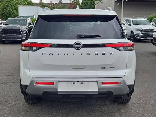 2025 Nissan Pathfinder SL 4WD