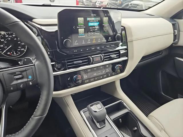 2025 Nissan Pathfinder SL 4WD