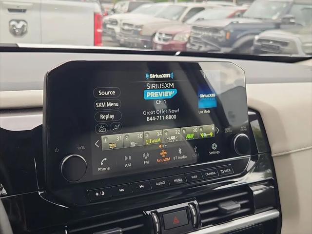 2025 Nissan Pathfinder SL 4WD