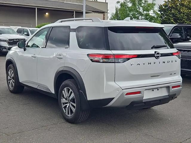 2025 Nissan Pathfinder SL 4WD