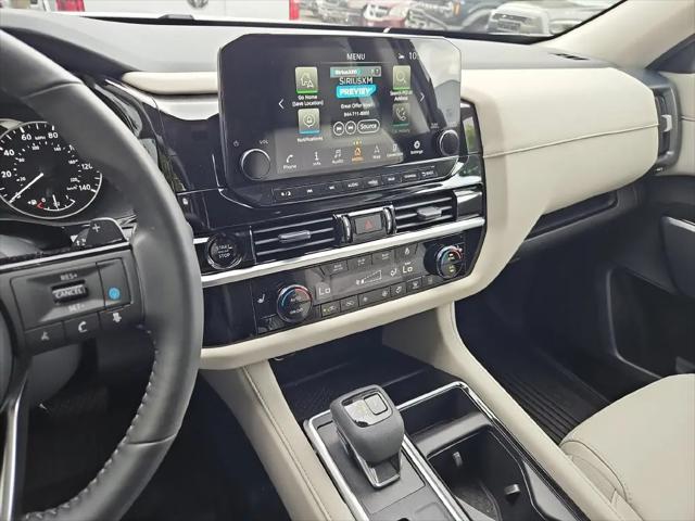 2025 Nissan Pathfinder SL 4WD