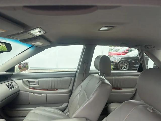 2004 Toyota Avalon XLS