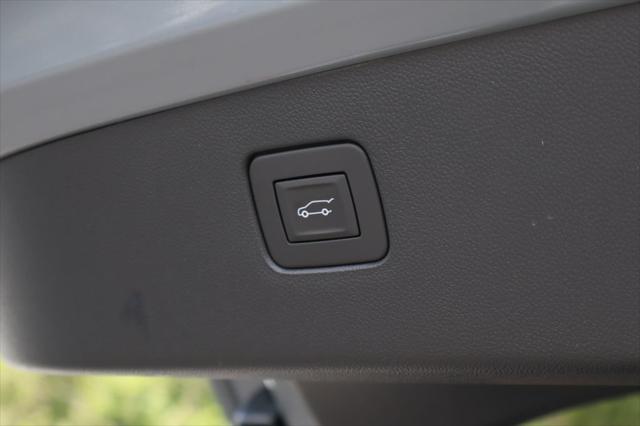 2026 Buick NV Sport Touring FWD