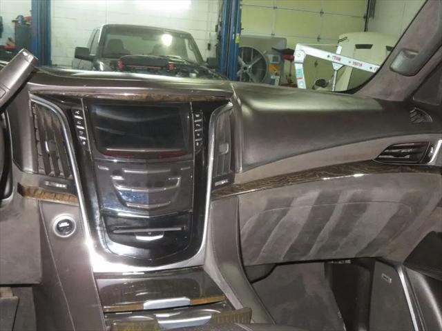 2015 Cadillac Escalade Platinum