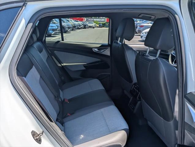 2023 Volkswagen ID.4 Pro