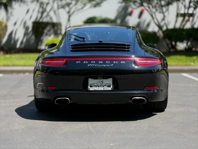 2016 Porsche 911 Carrera 4