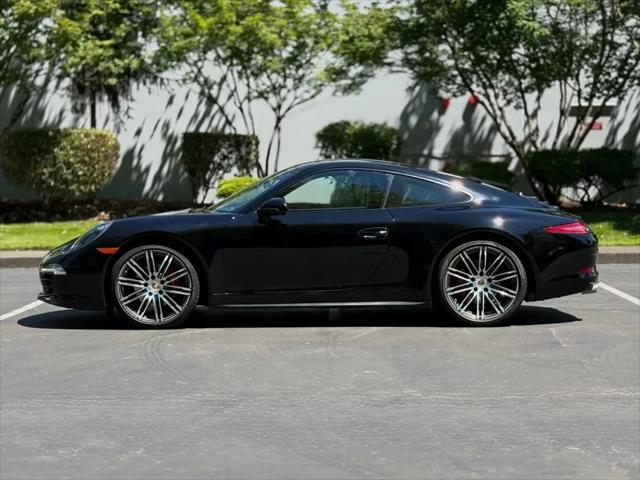 2016 Porsche 911 Carrera 4