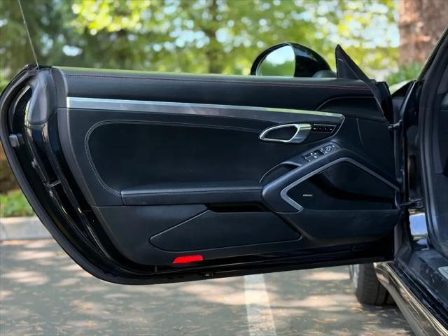 2016 Porsche 911 Carrera 4