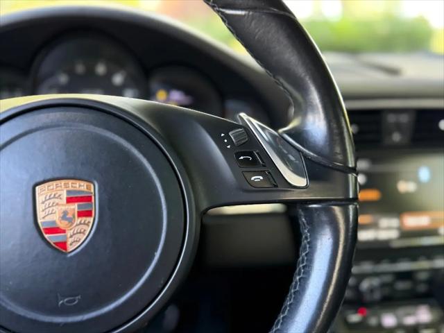 2016 Porsche 911 Carrera 4