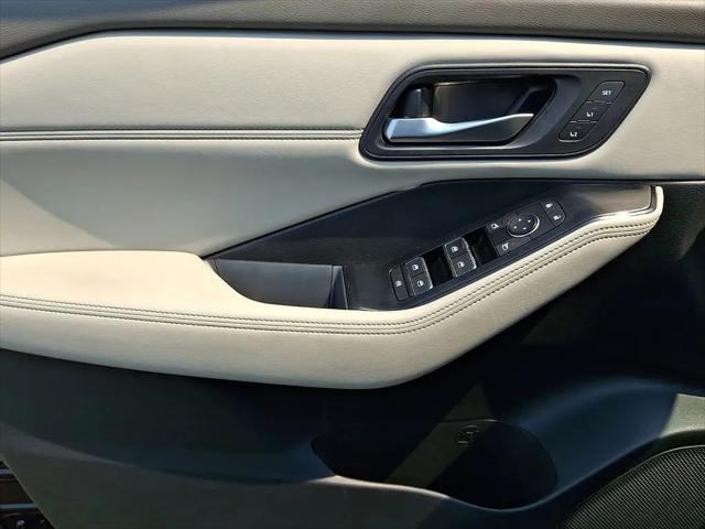 2023 Nissan Rogue SL Intelligent AWD
