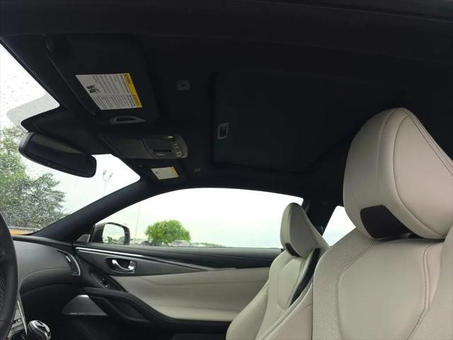 2022 INFINITI Q60 LUXE AWD