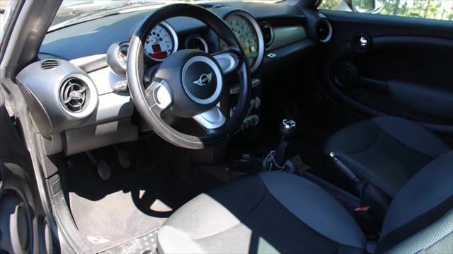 2009 MINI Cooper Cooper