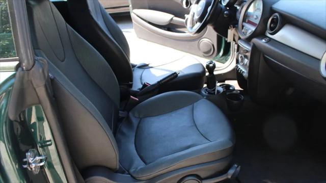 2009 MINI Cooper Cooper