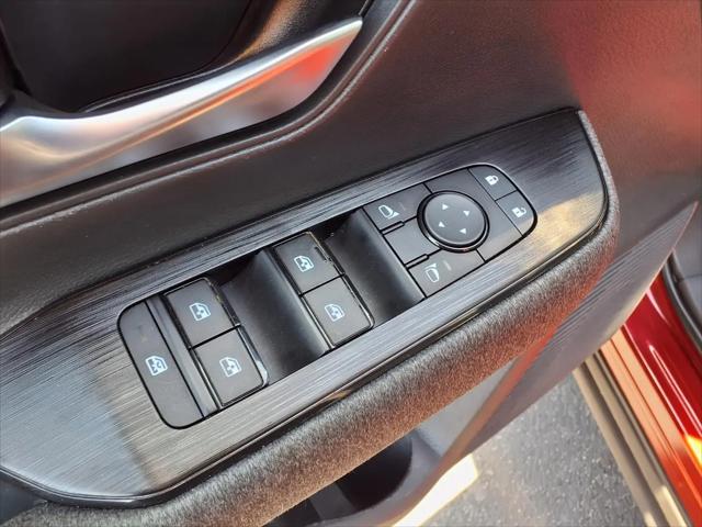 2025 Nissan Kicks SV FWD