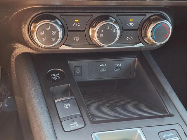 2025 Nissan Kicks SV FWD