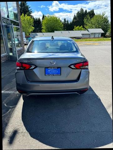 2021 Nissan Versa SV Xtronic CVT