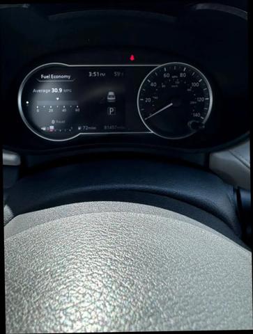 2021 Nissan Versa SV Xtronic CVT