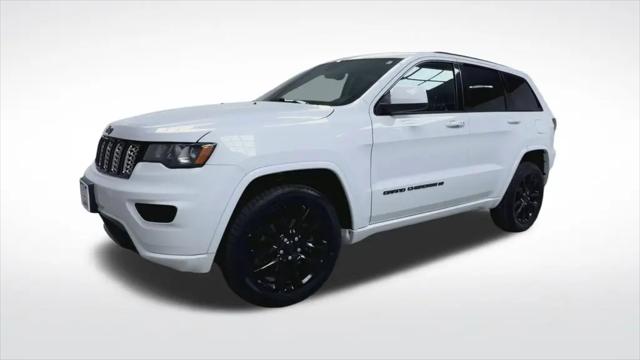 2022 Jeep Grand Cherokee Laredo X 4x4