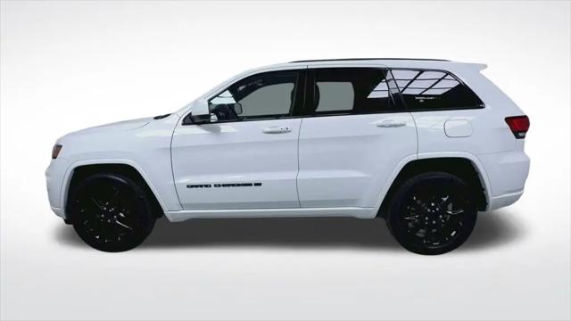2022 Jeep Grand Cherokee Laredo X 4x4