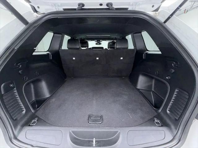 2022 Jeep Grand Cherokee Laredo X 4x4