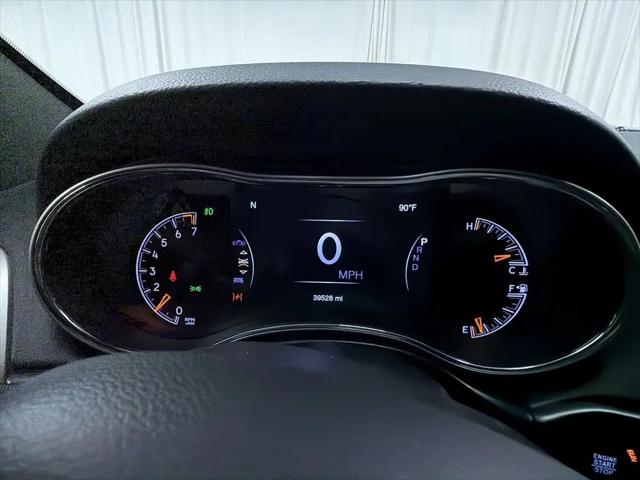 2022 Jeep Grand Cherokee Laredo X 4x4