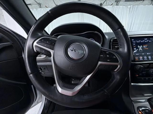 2022 Jeep Grand Cherokee Laredo X 4x4