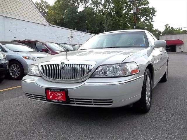 2005 Lincoln Town Car Signature for sale in Fairfax, VA