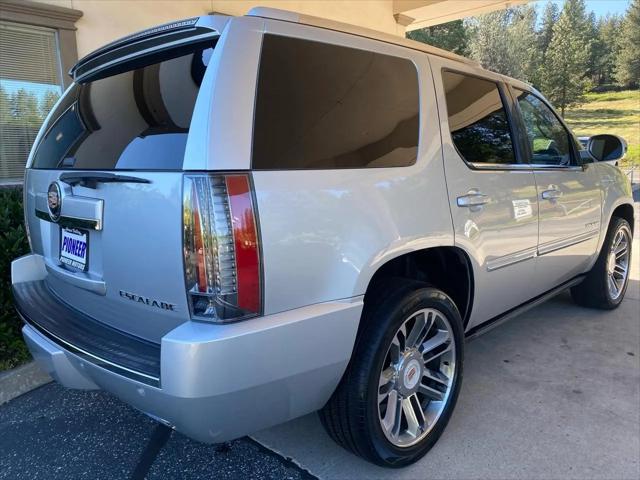 2013 Cadillac Escalade Premium