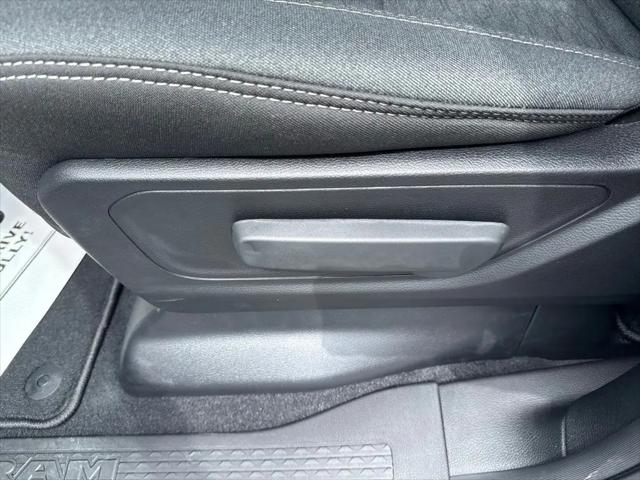 2026 Ram 1500 Tradesman Crew Cab 4x4 57 Box