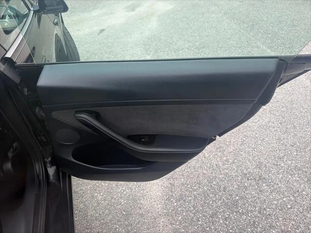 2022 Tesla Model 3 Rear-Wheel Drive