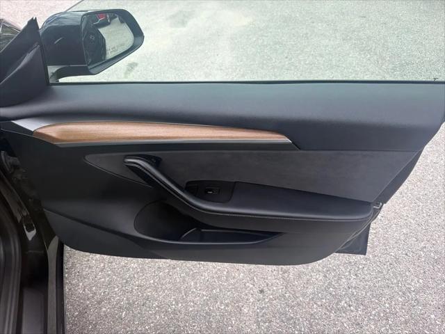 2022 Tesla Model 3 Rear-Wheel Drive