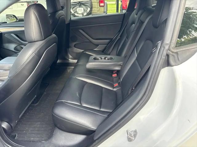 2022 Tesla Model 3 Rear-Wheel Drive