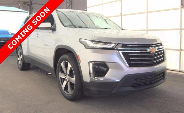 2022 Chevrolet Traverse FWD LT Leather