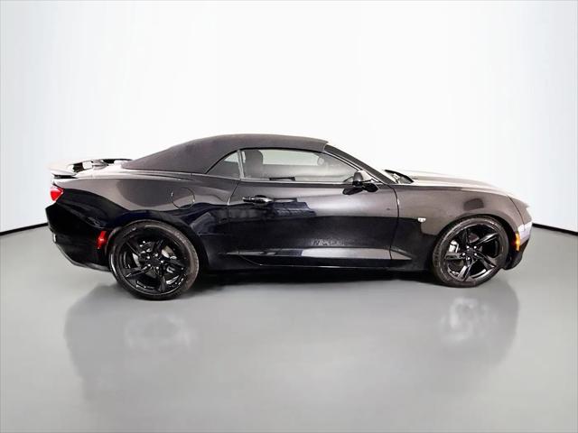 2020 Chevrolet Camaro RWD Convertible 1LT